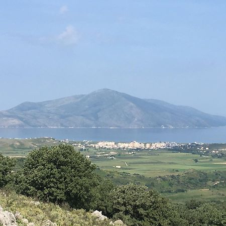 Appartamenti George Orikum Buitenkant foto