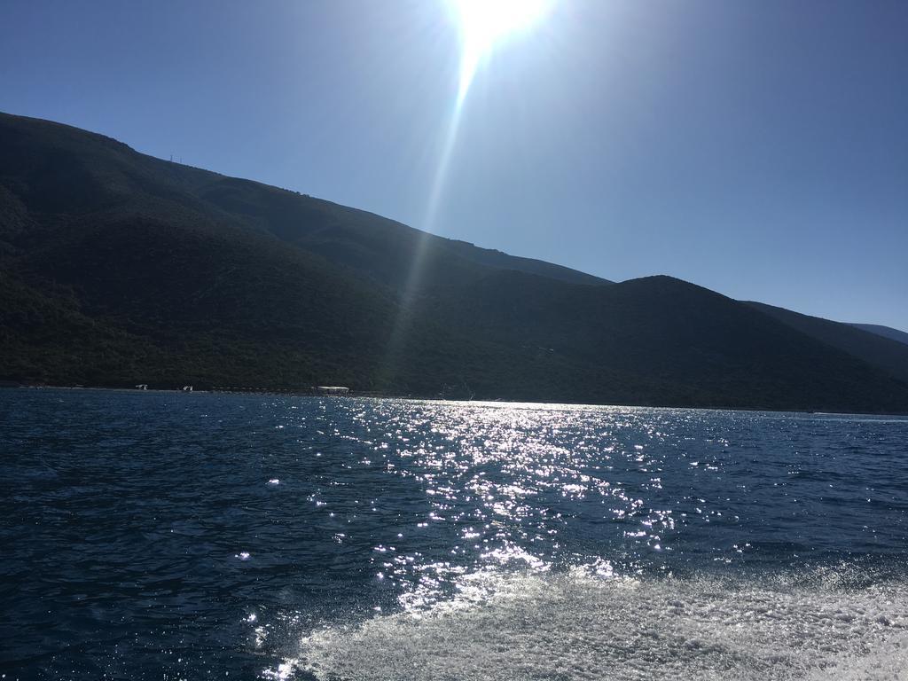 Appartamenti George Orikum Buitenkant foto
